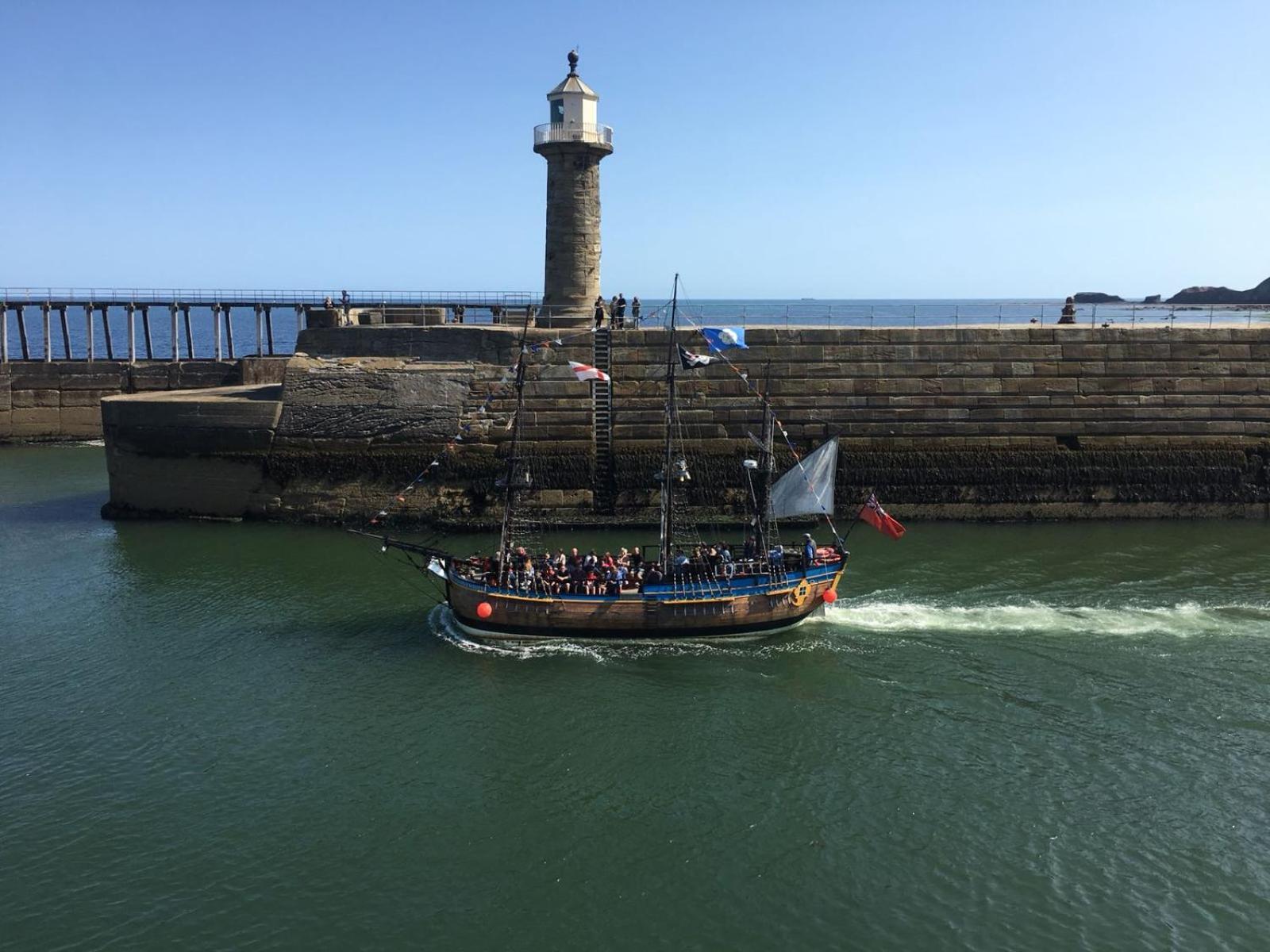 Harbour Penthouse Whitby Apartment ภายนอก รูปภาพ